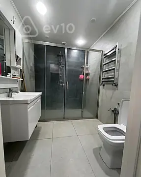 Kirayə verilir 3 otaqlı yeni tikili 75 m²