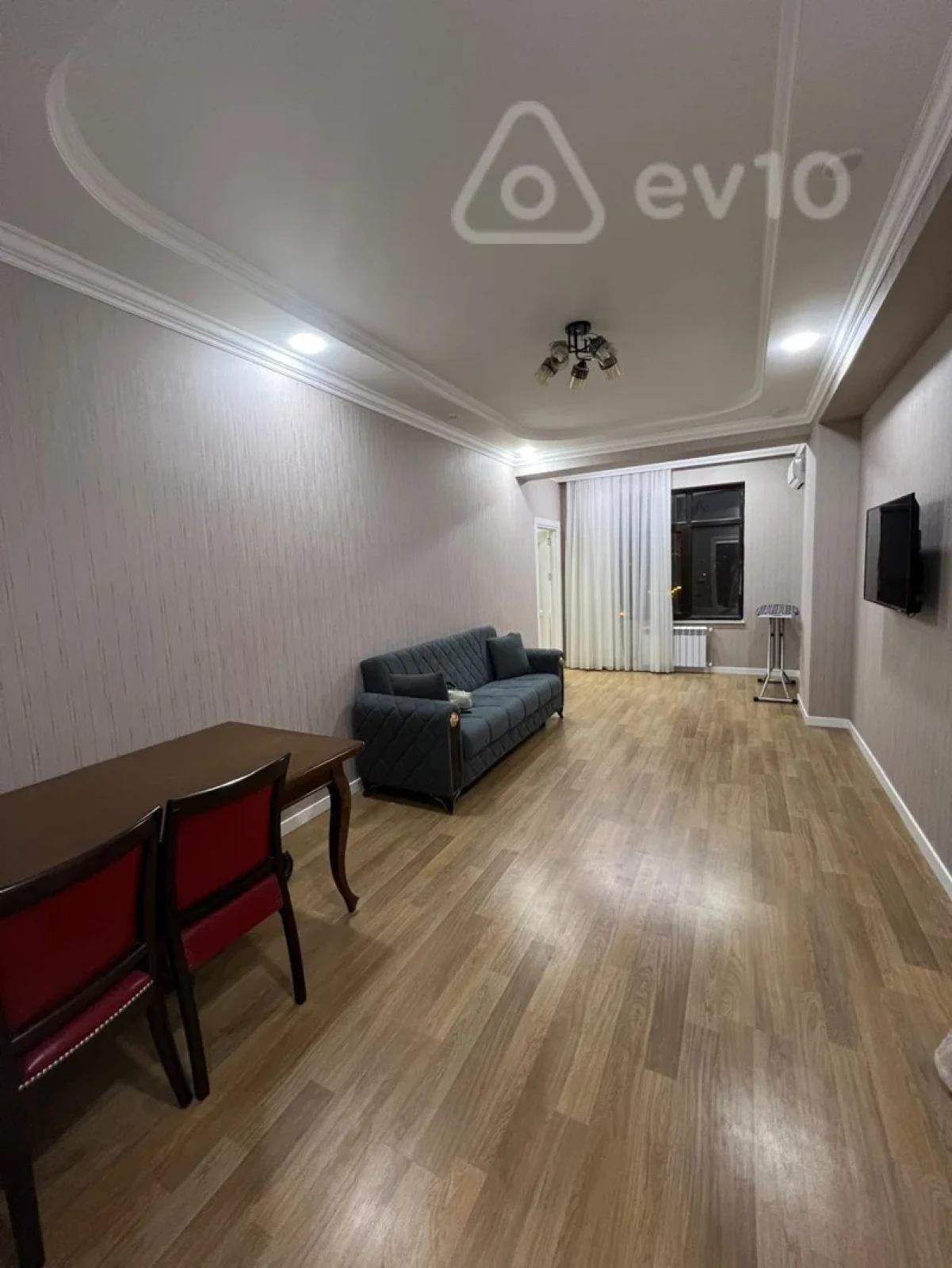 Kirayə verilir 3 otaqlı yeni tikili 75 m²