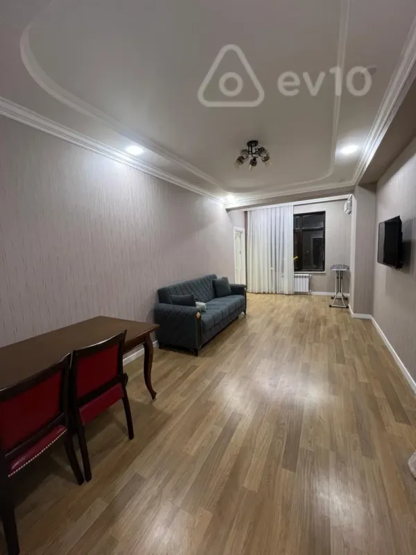 Kirayə verilir 3 otaqlı yeni tikili 75 m²