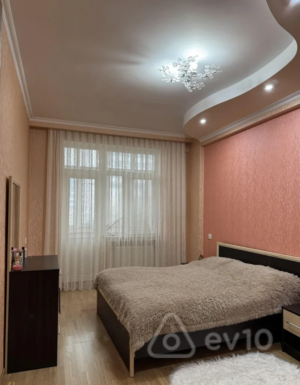 Satılır 3 otaqlı yeni tikili 137 m²