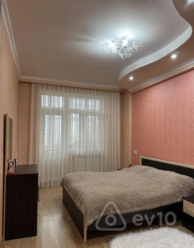 Satılır 3 otaqlı yeni tikili 137 m²