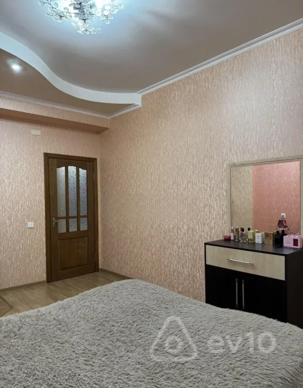 Satılır 3 otaqlı yeni tikili 137 m²