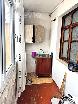 Kirayə verilir 3 otaqlı köhnə tikili 65 m²