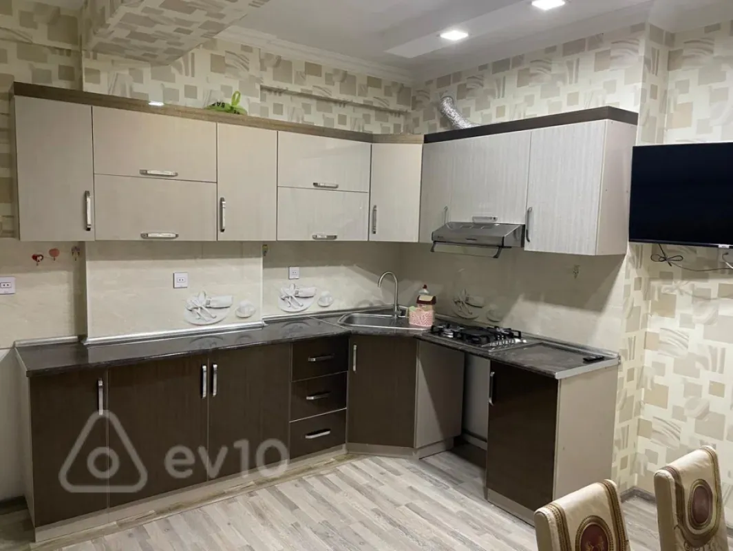 Kirayə verilir 3 otaqlı yeni tikili 105 m²