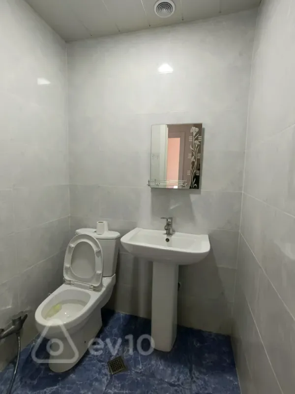 Kirayə verilir 3 otaqlı yeni tikili 77 m²