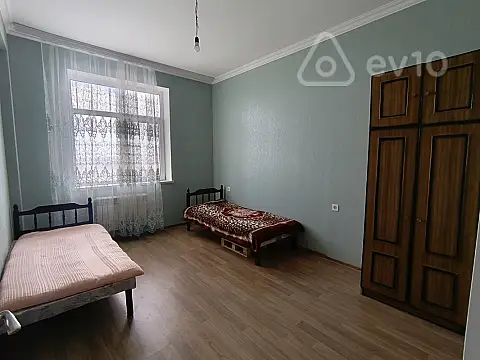 Kirayə verilir 3 otaqlı yeni tikili 77 m²