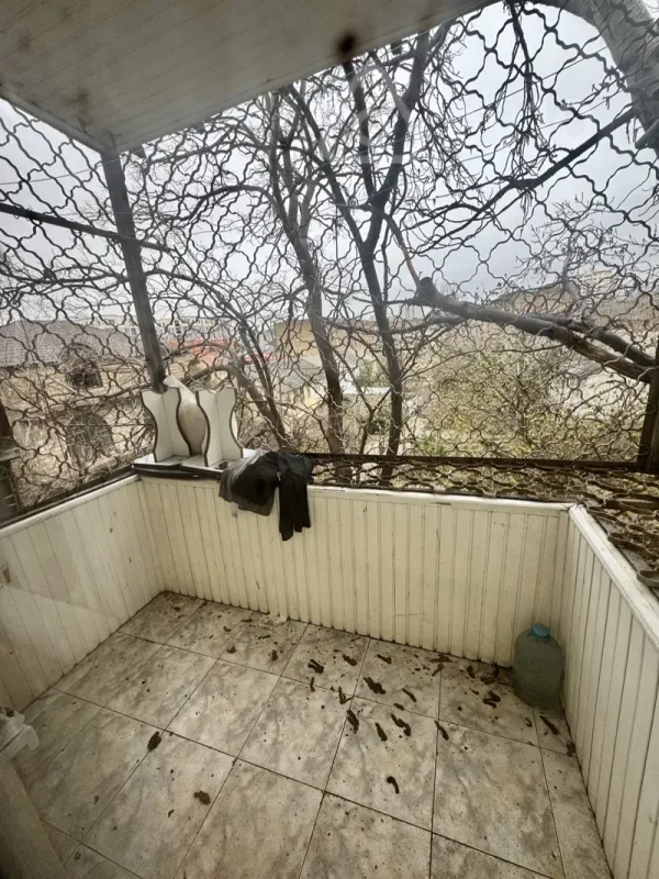 Kirayə verilir 2 otaqlı köhnə tikili 55 m²