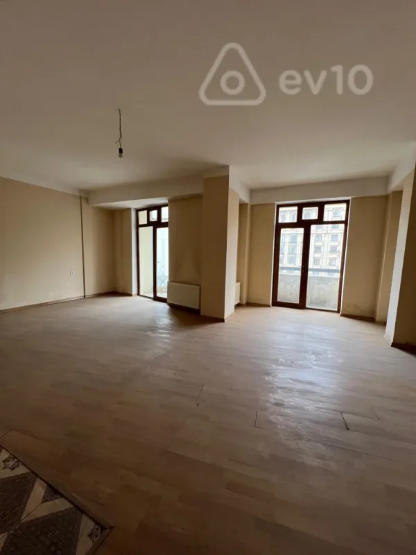 Satılır 6 otaqlı yeni tikili 280 m²