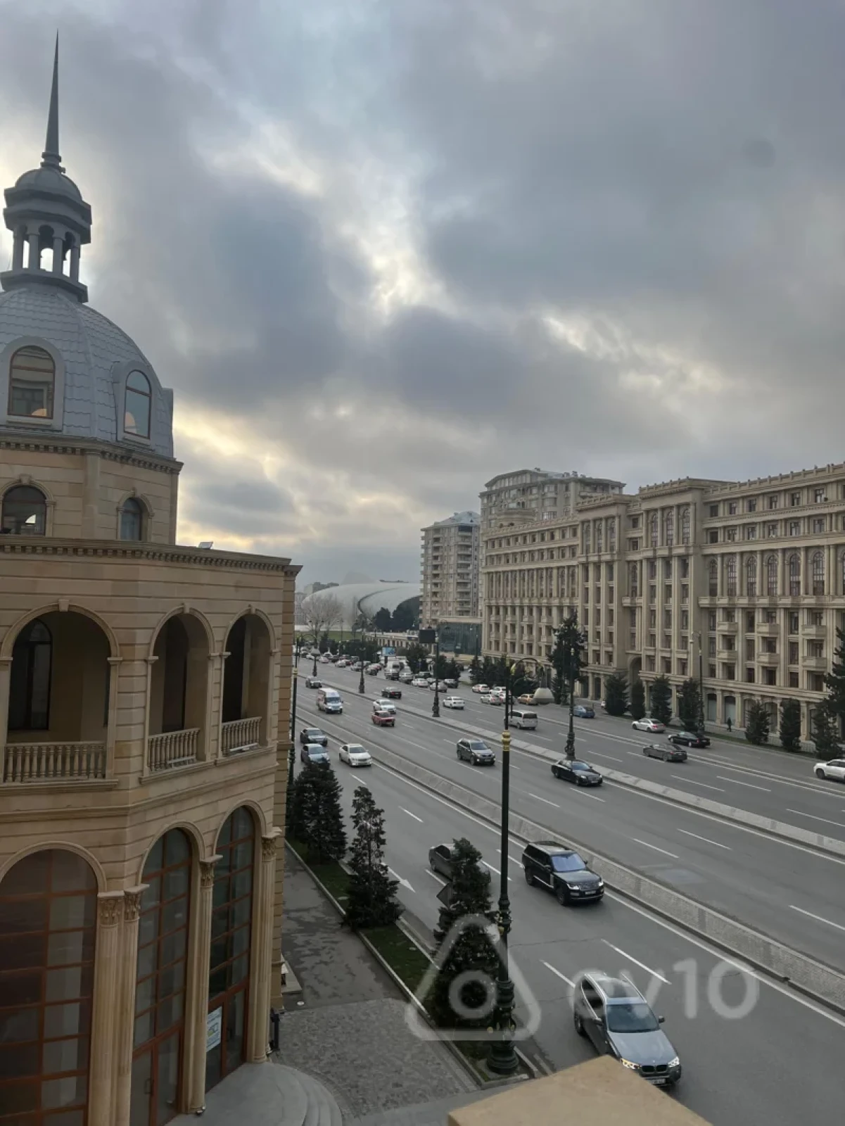 Satılır 6 otaqlı yeni tikili 280 m²