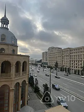 Satılır 6 otaqlı yeni tikili 280 m²