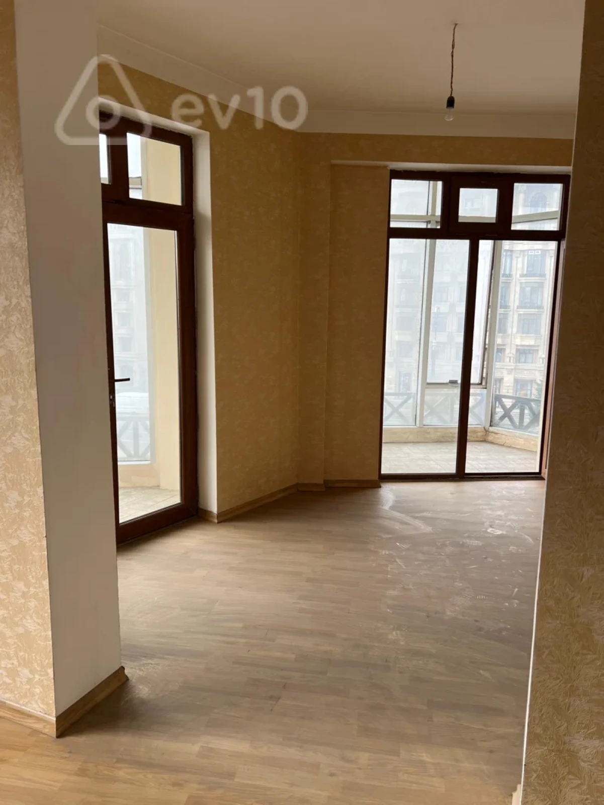 Satılır 6 otaqlı yeni tikili 280 m²