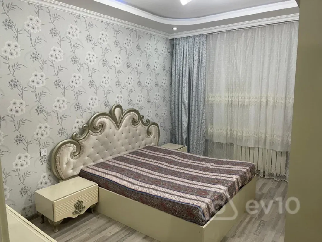 Kirayə verilir 3 otaqlı yeni tikili 100 m²