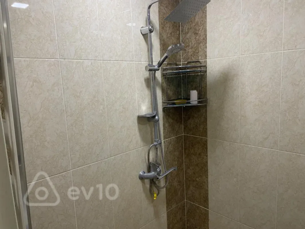 Kirayə verilir 3 otaqlı yeni tikili 100 m²