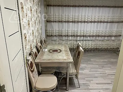 Kirayə verilir 3 otaqlı yeni tikili 100 m²