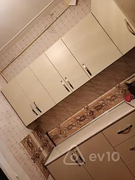 Kirayə verilir 1 otaqlı köhnə tikili 41 m²
