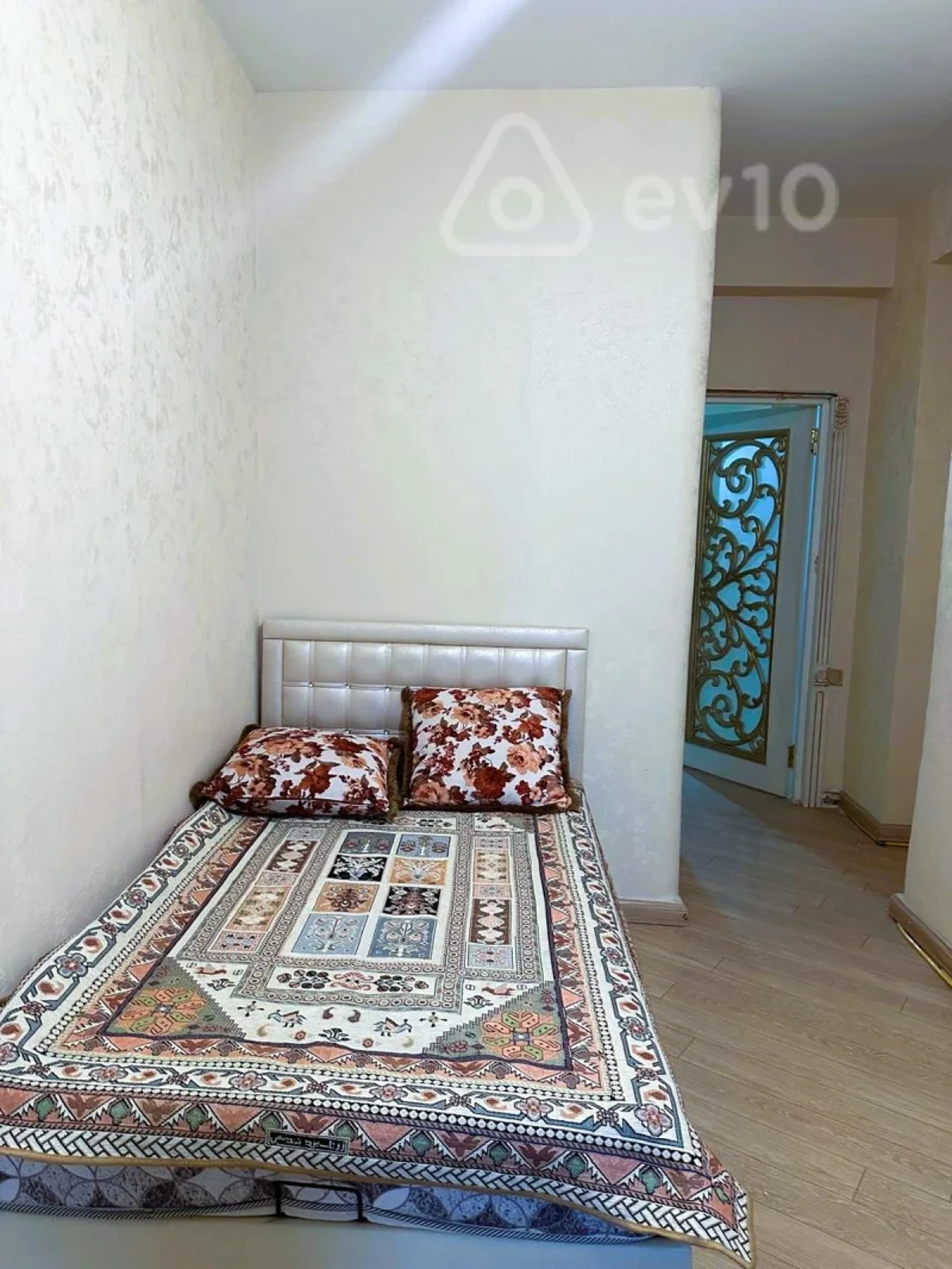 Kirayə verilir 3 otaqlı yeni tikili 100 m²