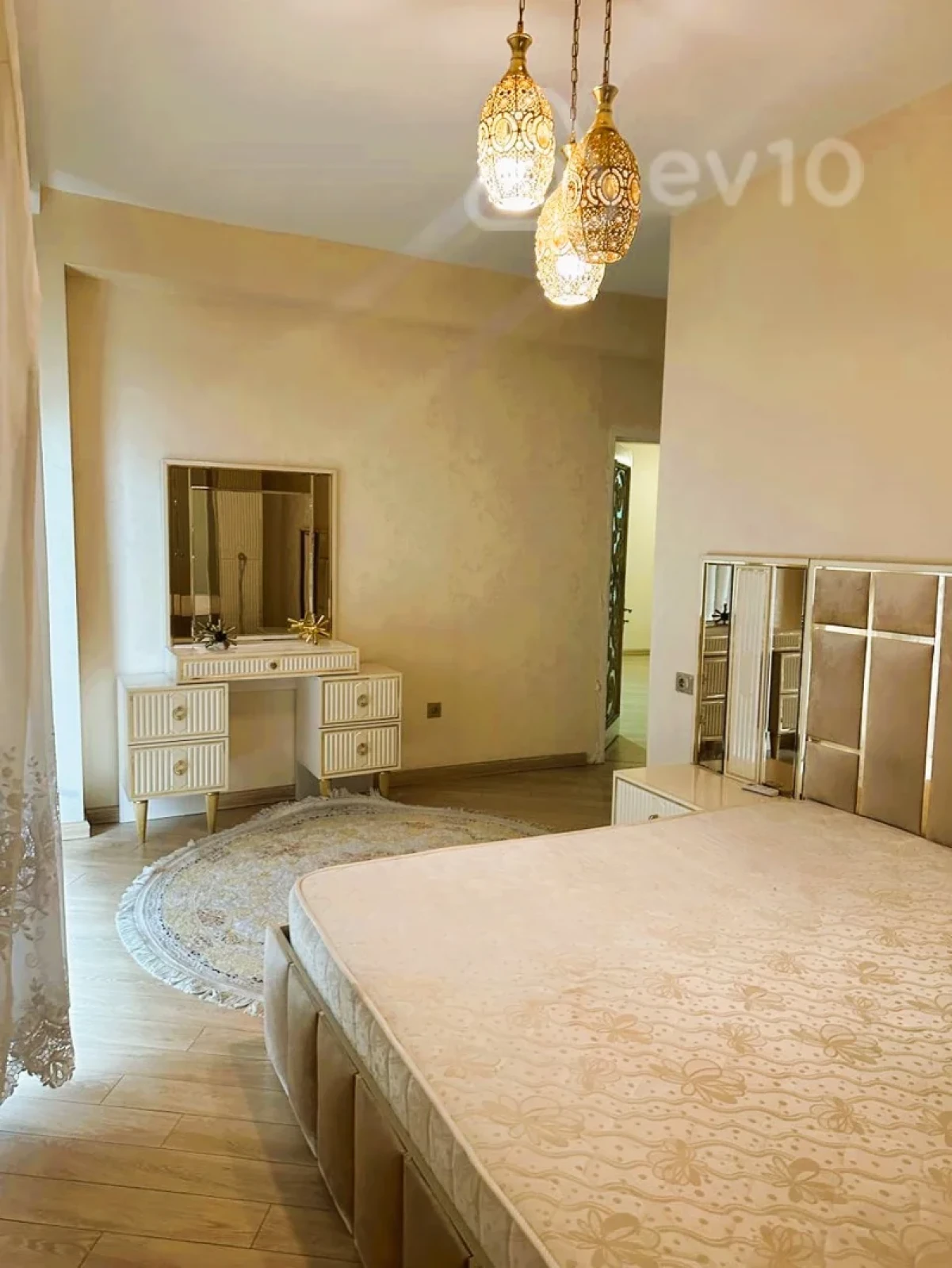 Kirayə verilir 3 otaqlı yeni tikili 100 m²