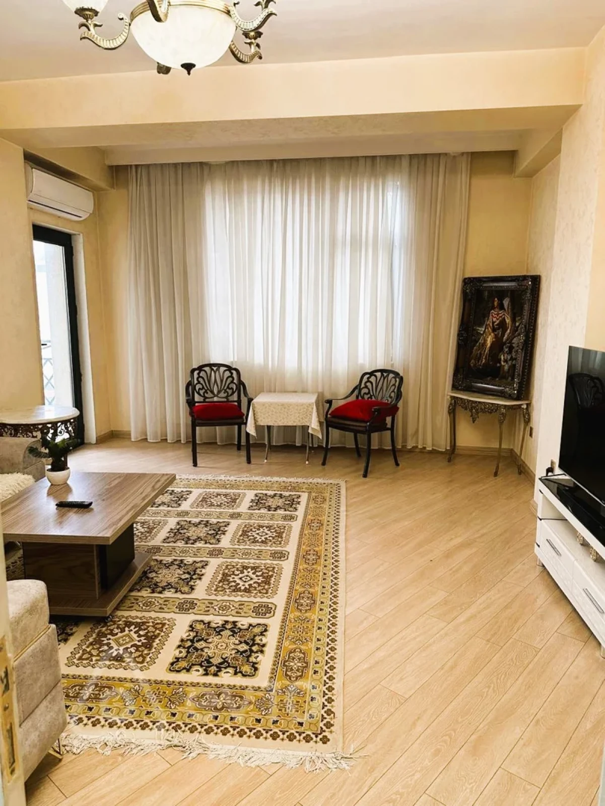 Kirayə verilir 3 otaqlı yeni tikili 100 m²