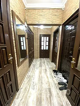 Kirayə verilir 2 otaqlı köhnə tikili 65 m²