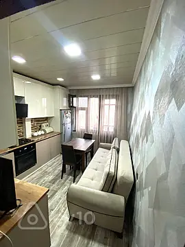Kirayə verilir 2 otaqlı köhnə tikili 65 m²