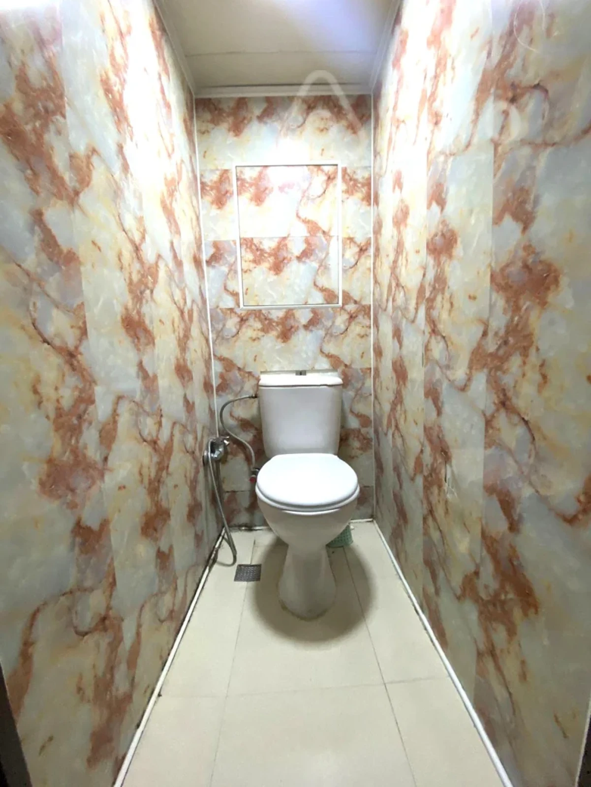 Kirayə verilir 2 otaqlı köhnə tikili 65 m²