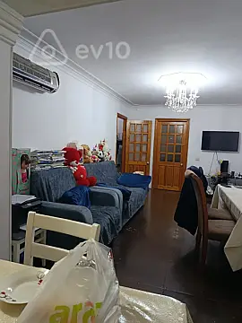 Satılır 3 otaqlı köhnə tikili 75 m²