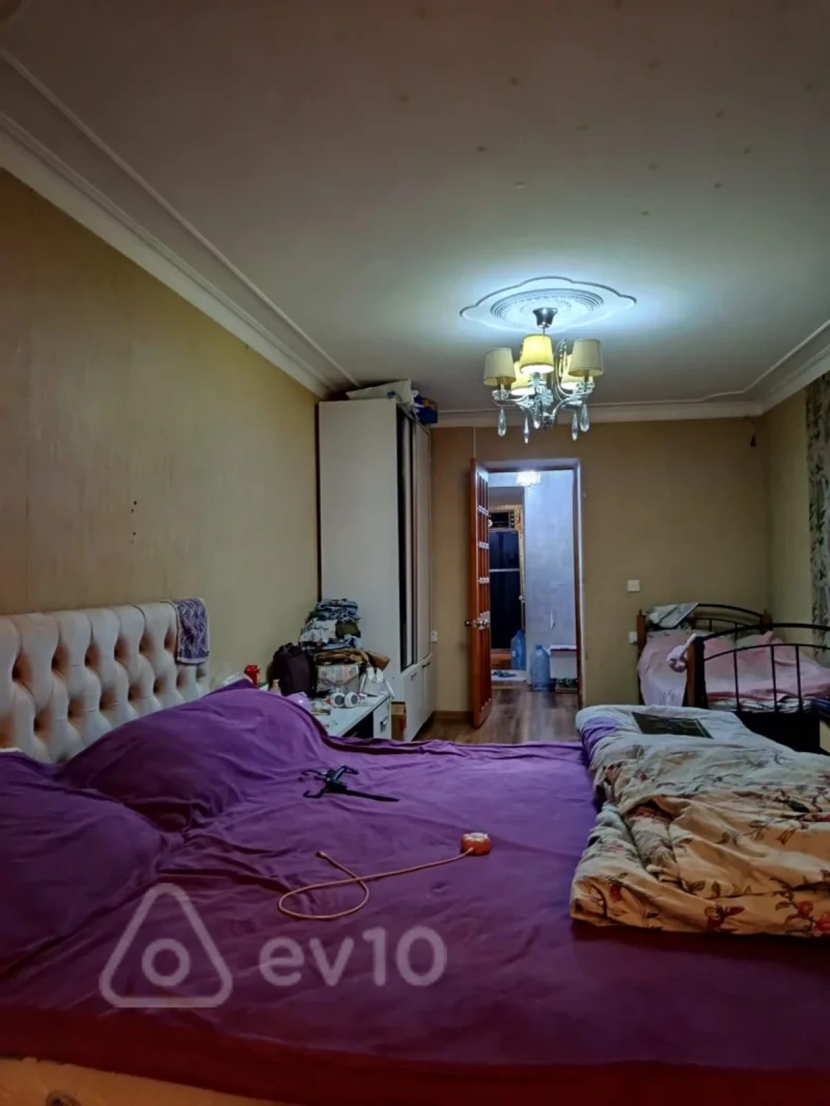 Satılır 3 otaqlı köhnə tikili 75 m²