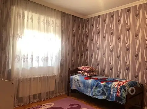 Satılır 7 otaqlı həyət evi 200 m²