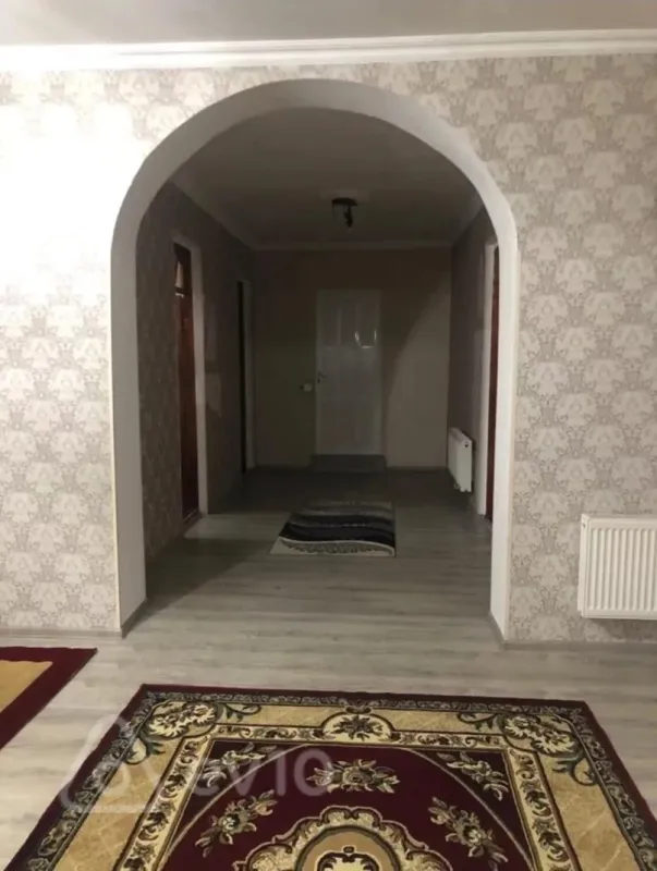 Satılır 7 otaqlı həyət evi 200 m²