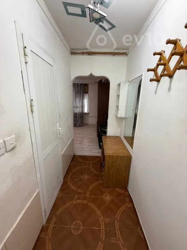 Satılır 2 otaqlı köhnə tikili 40 m²