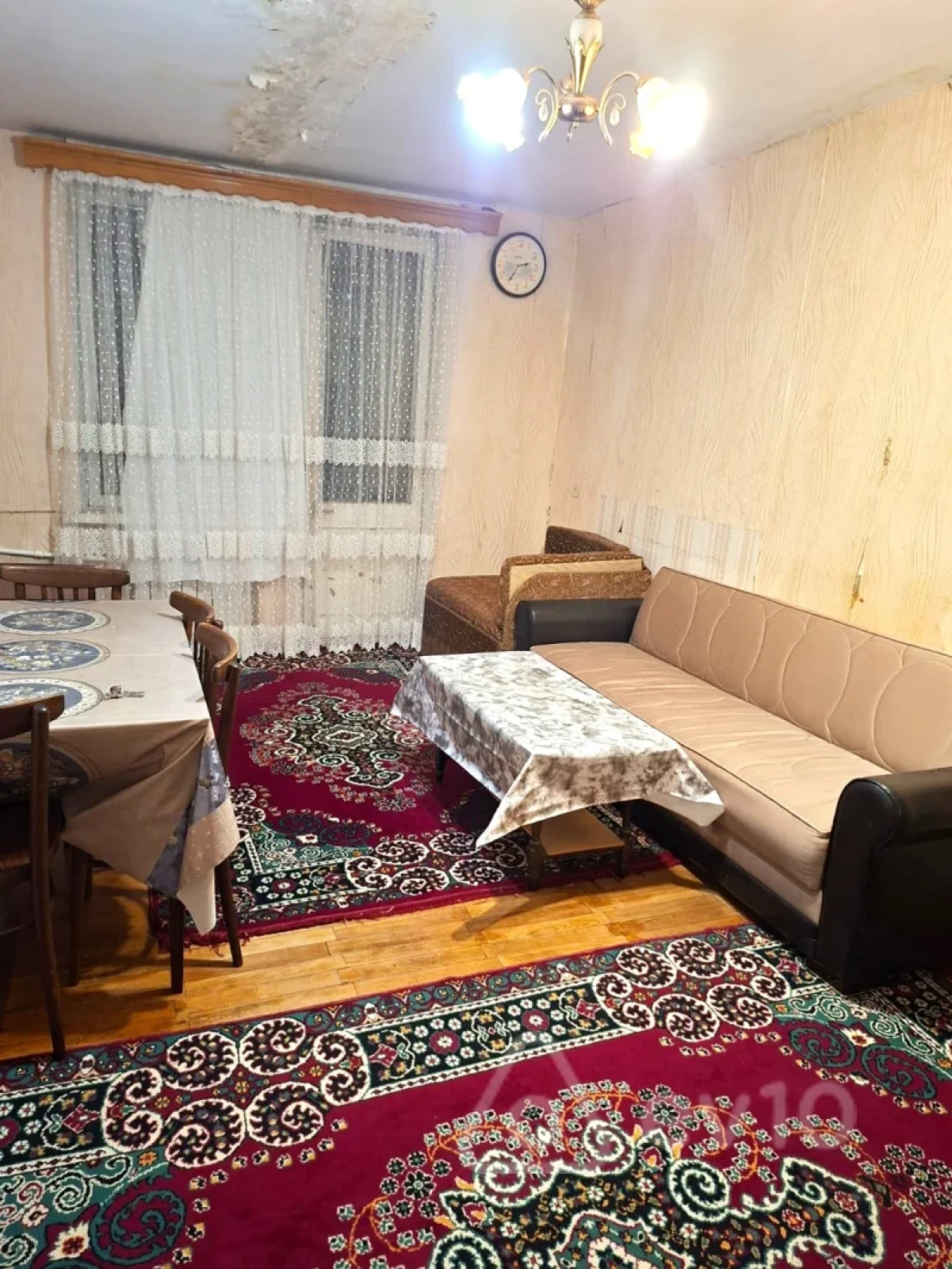 Kirayə verilir 2 otaqlı köhnə tikili 65 m²