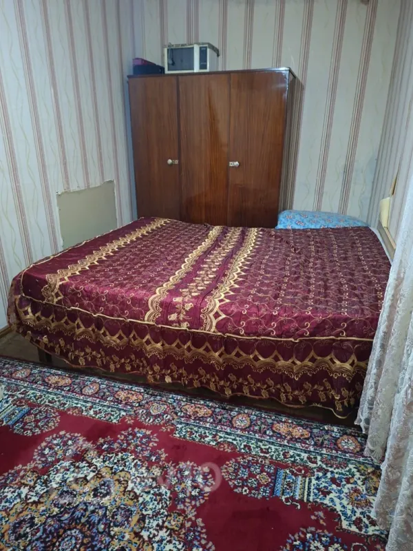 Kirayə verilir 2 otaqlı köhnə tikili 65 m²