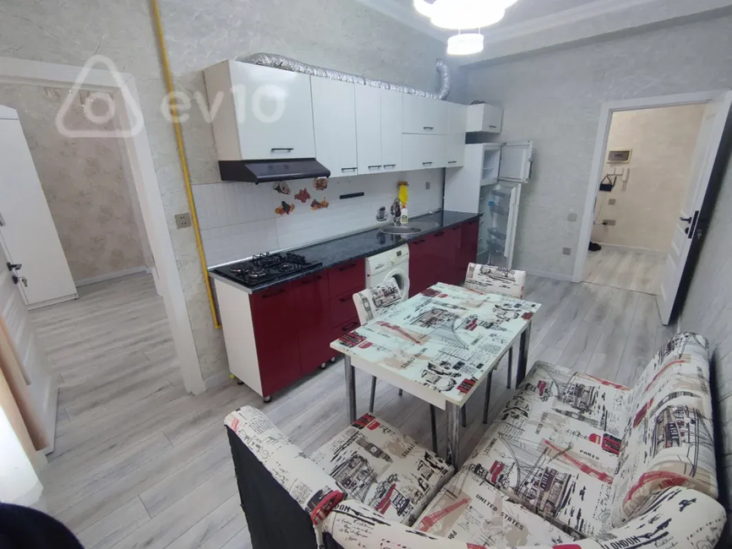 Kirayə verilir 3 otaqlı yeni tikili 94 m²