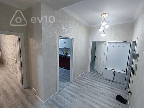 Kirayə verilir 3 otaqlı yeni tikili 94 m²