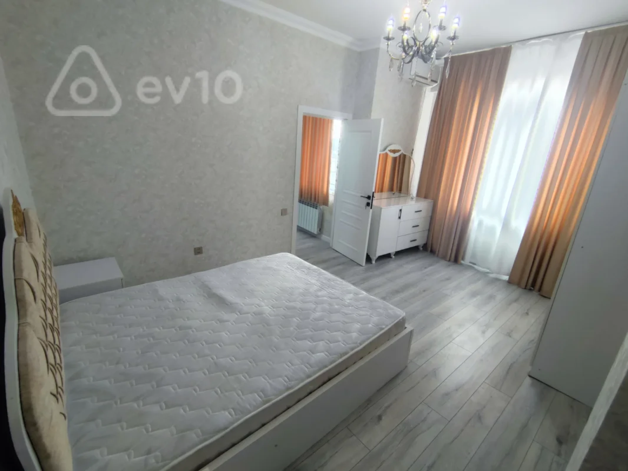 Kirayə verilir 3 otaqlı yeni tikili 94 m²