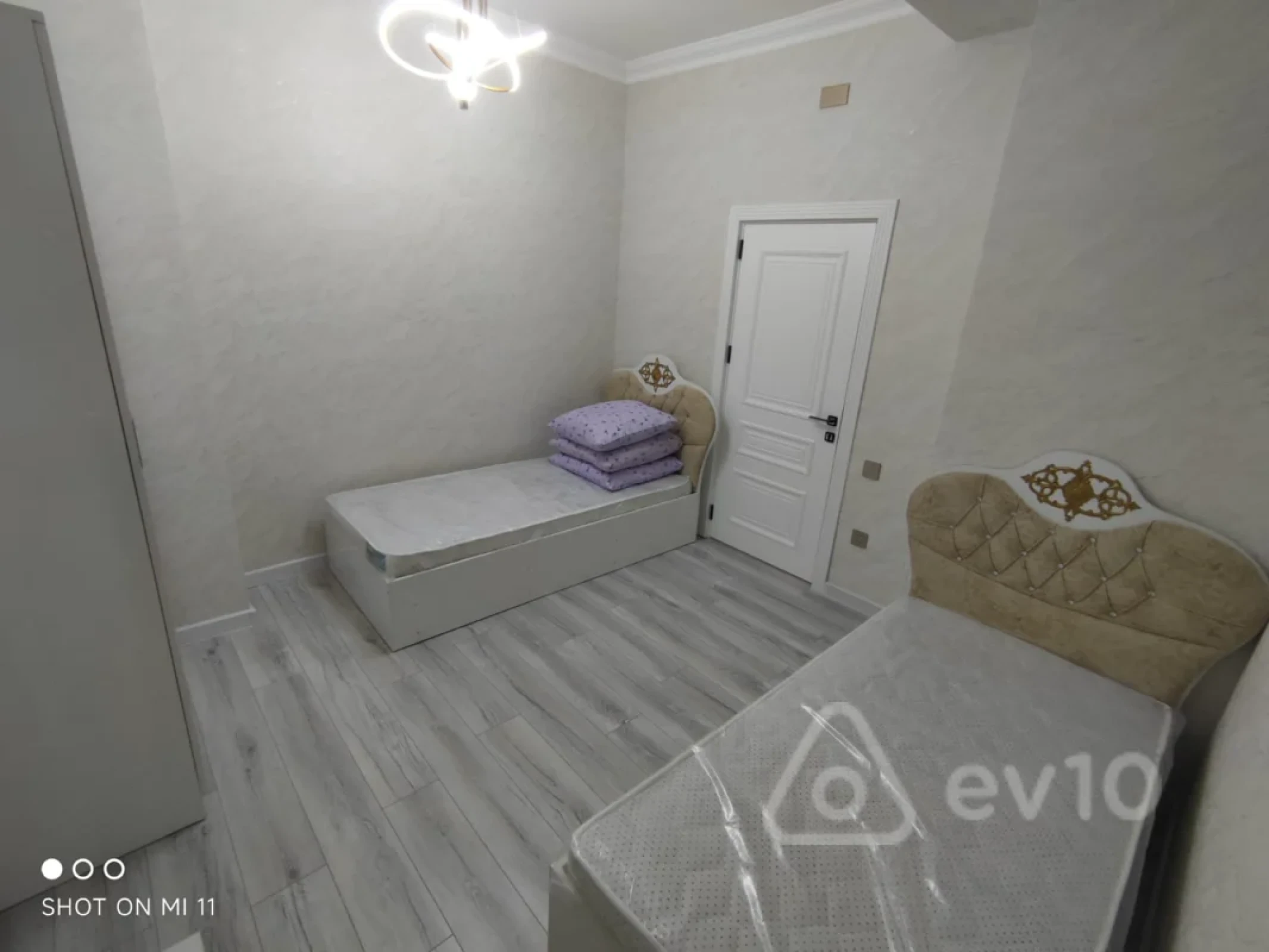 Kirayə verilir 3 otaqlı yeni tikili 94 m²