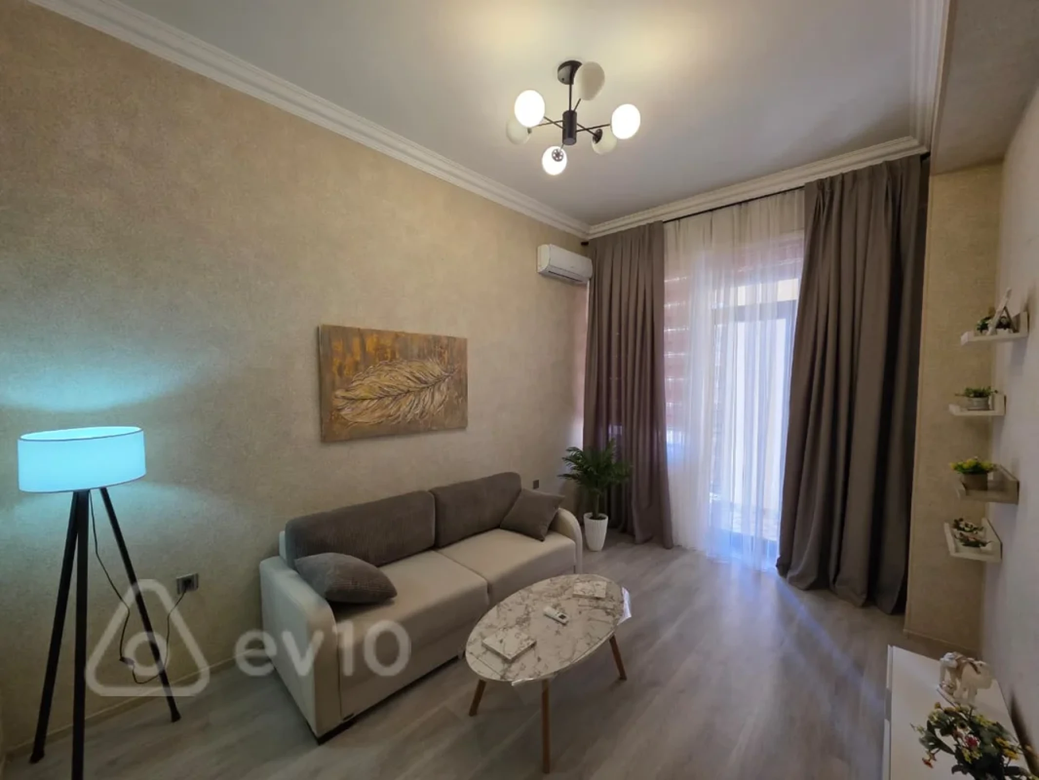 Kirayə verilir 2 otaqlı yeni tikili 70 m²