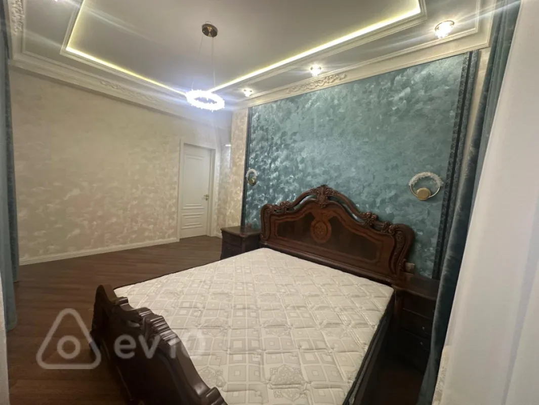 Kirayə verilir 3 otaqlı yeni tikili 110 m²