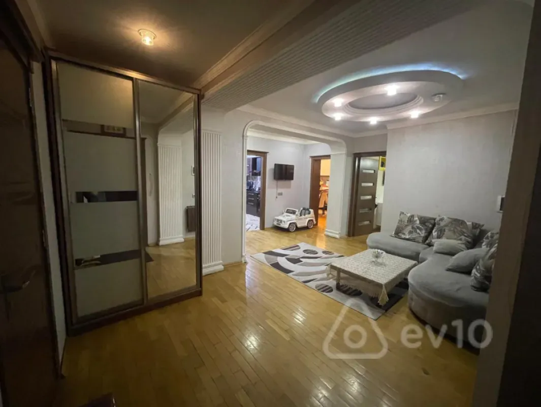 Satılır 3 otaqlı yeni tikili 103 m²
