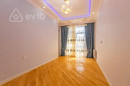 Satılır 3 otaqlı yeni tikili 102 m²
