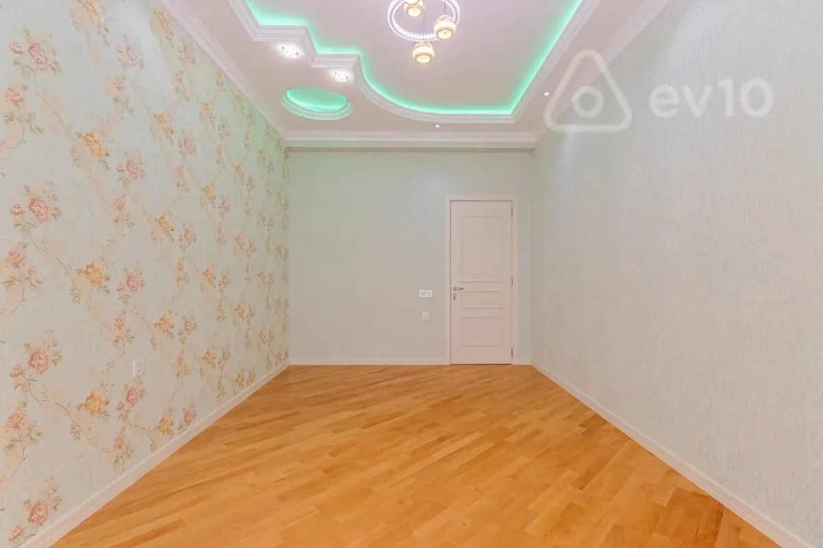 Satılır 3 otaqlı yeni tikili 102 m²