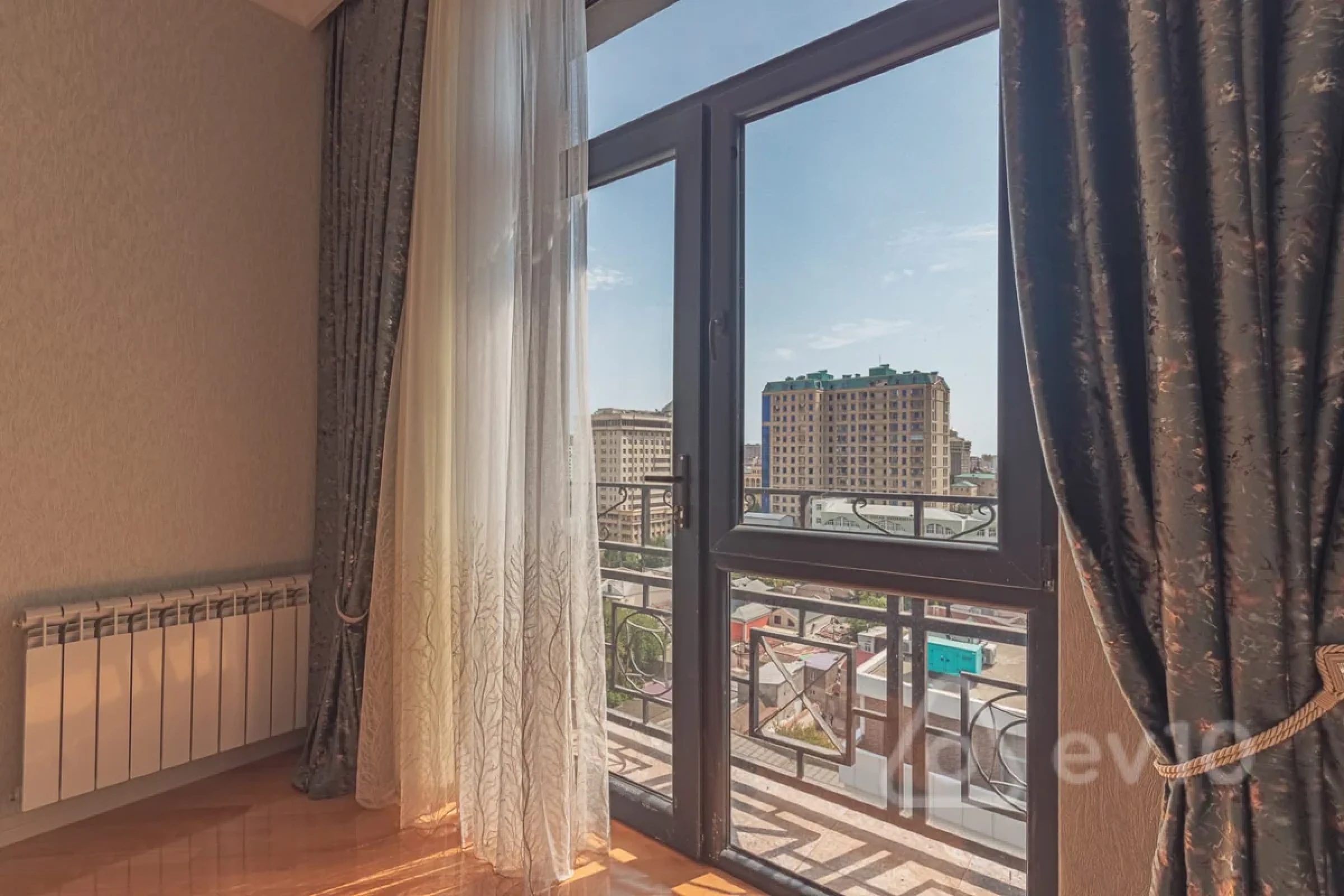 Satılır 3 otaqlı yeni tikili 102 m²