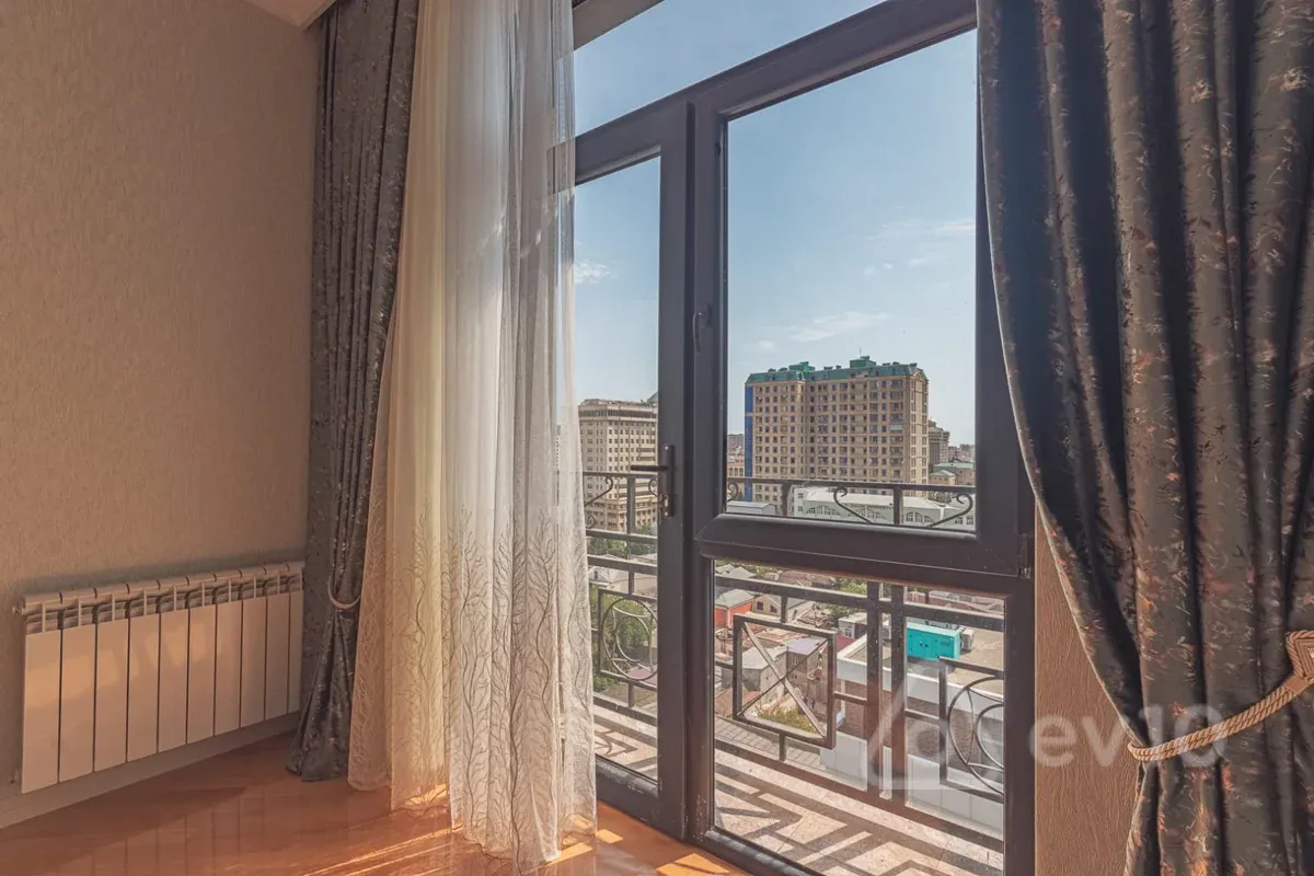 Satılır 3 otaqlı yeni tikili 102 m²