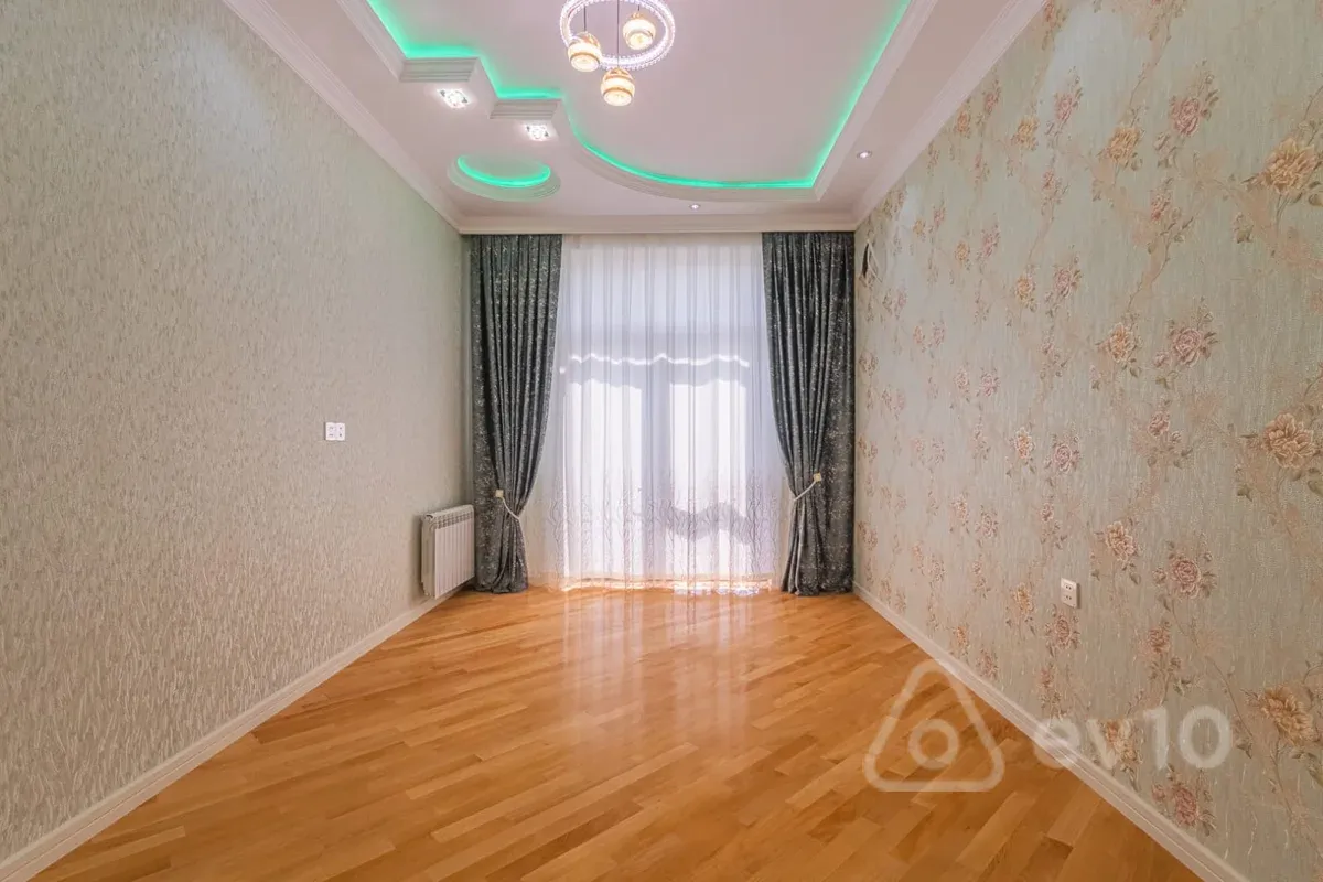 Satılır 3 otaqlı yeni tikili 102 m²