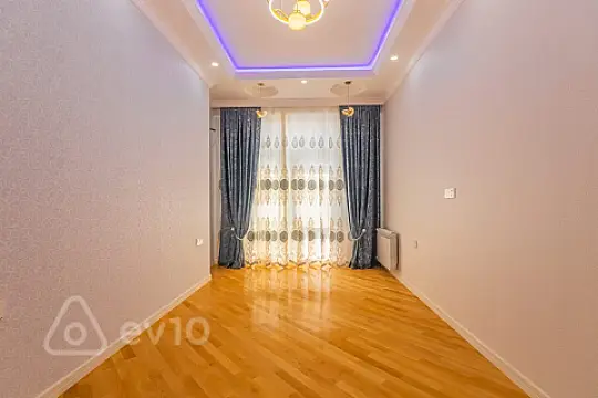 Satılır 3 otaqlı yeni tikili 102 m²