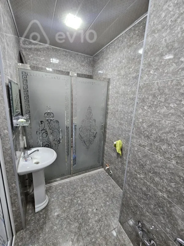 Kirayə verilir 2 otaqlı yeni tikili 55 m²