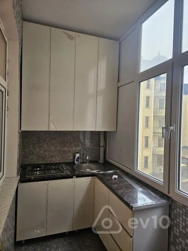 Kirayə verilir 2 otaqlı yeni tikili 55 m²