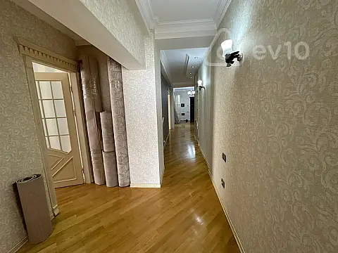Kirayə verilir 4 otaqlı yeni tikili 195 m²