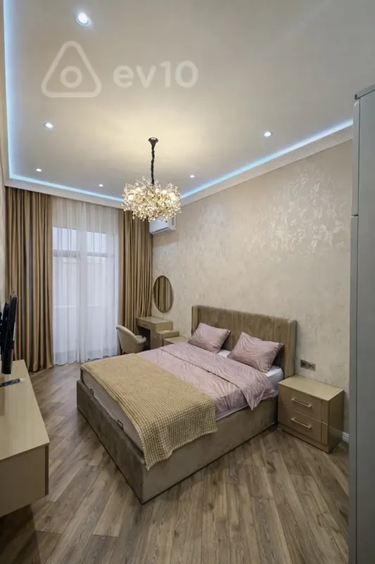 Satılır 2 otaqlı yeni tikili 95 m²