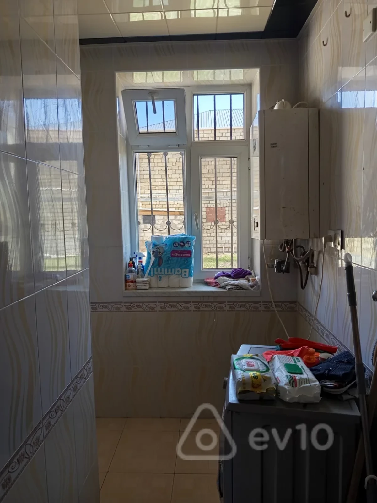 Satılır 6 otaqlı həyət evi 200 m²
